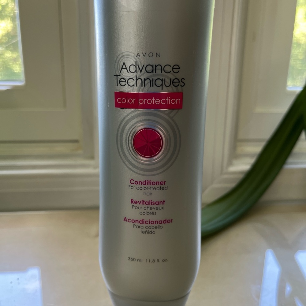 COPY - Avon Advance Techniques ‘Color Protection’ Conditioner